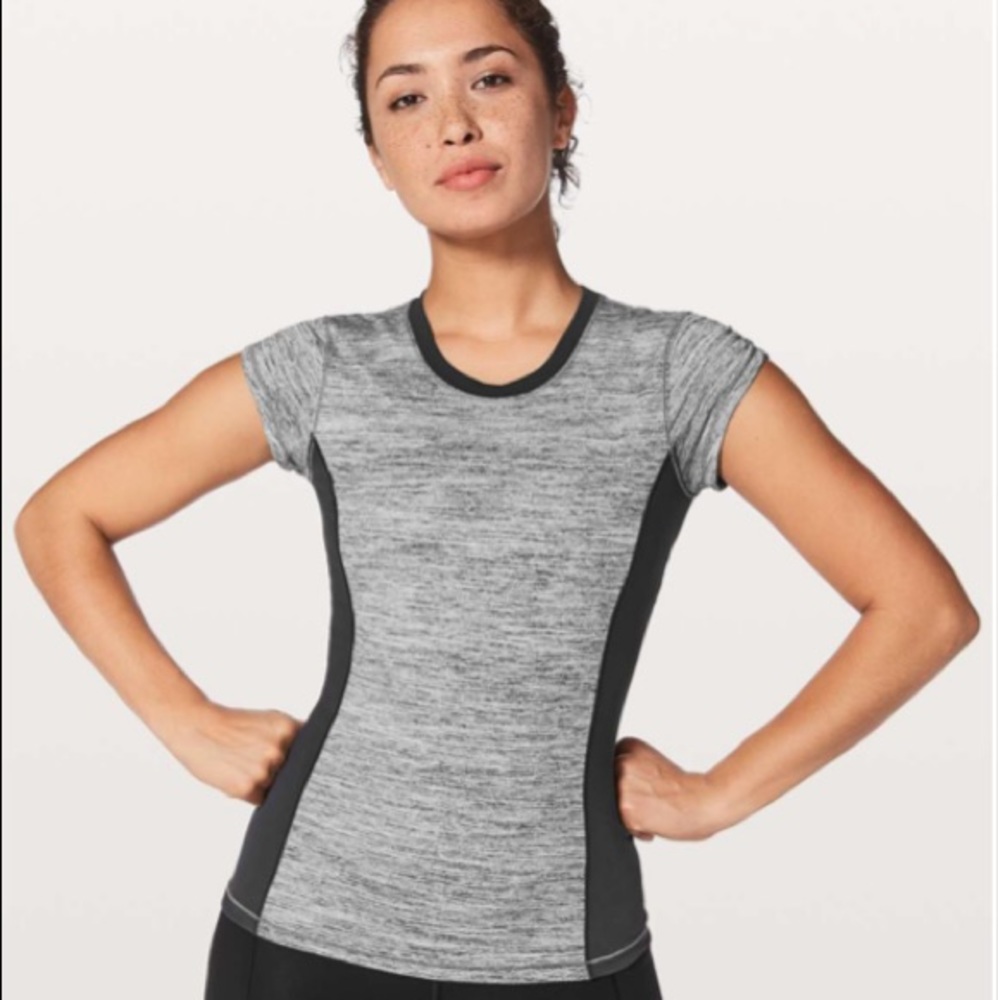 Lululemon A Time to Sweat SS Tee Size 8